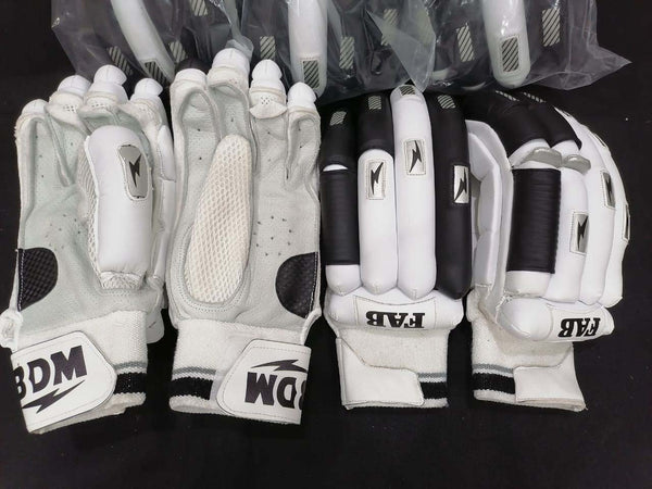 CUSTOM BATTING  GLOVES